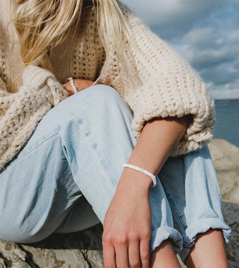 MADASARI BEACH MOTHER OF PEARL BRACELET
