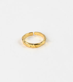 Flow With It Engraved Wave Ring Gold