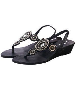 Victoria Quatro Medallion Mini Wedge